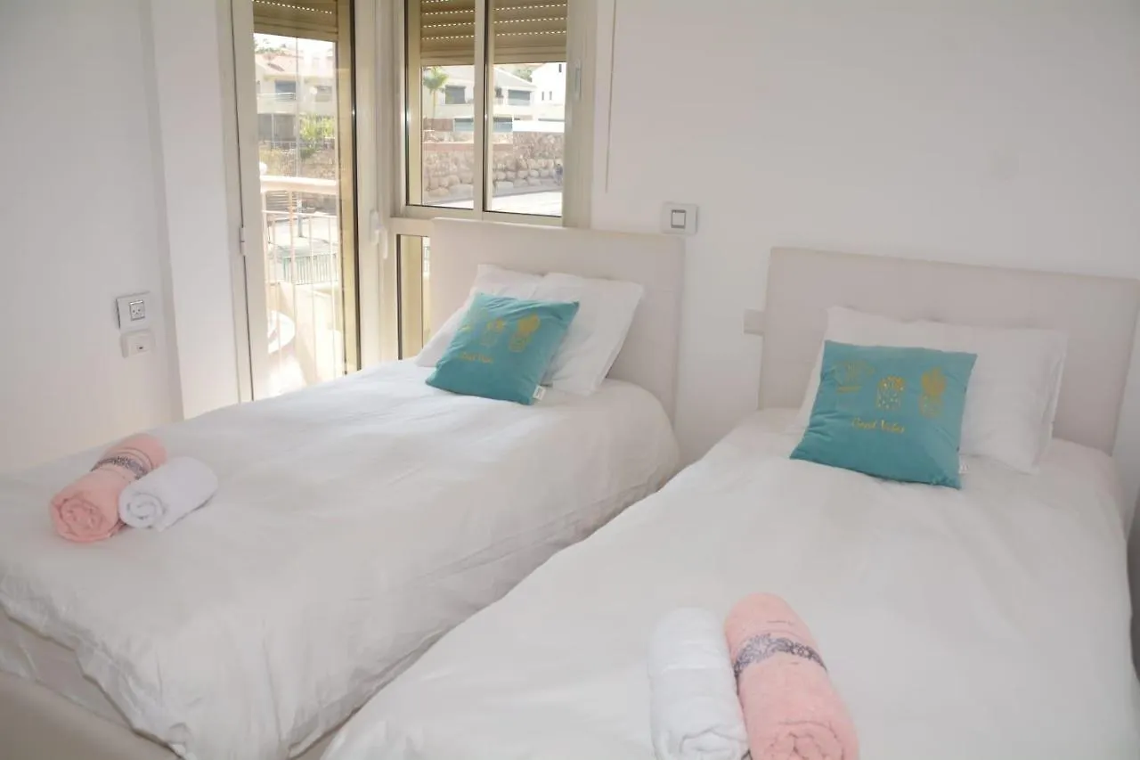 Renovated 3 Bedroom - Residence With Pool Next The Beach Eilat