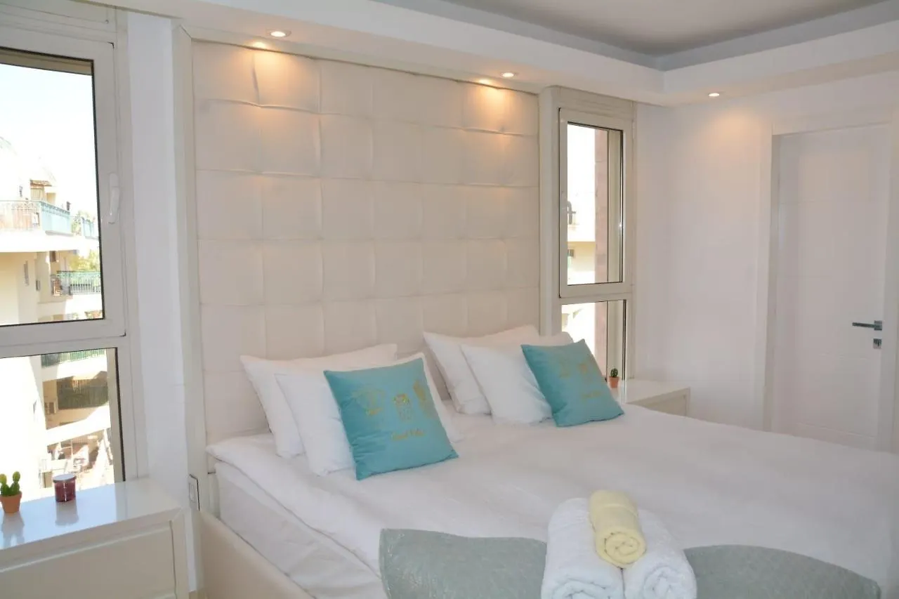 Renovated 3 Bedroom - Residence With Pool Next The Beach Eilat 0*,